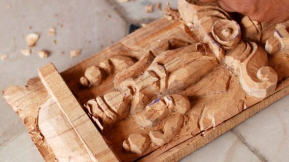 Wood carving – Shaping the Greenland